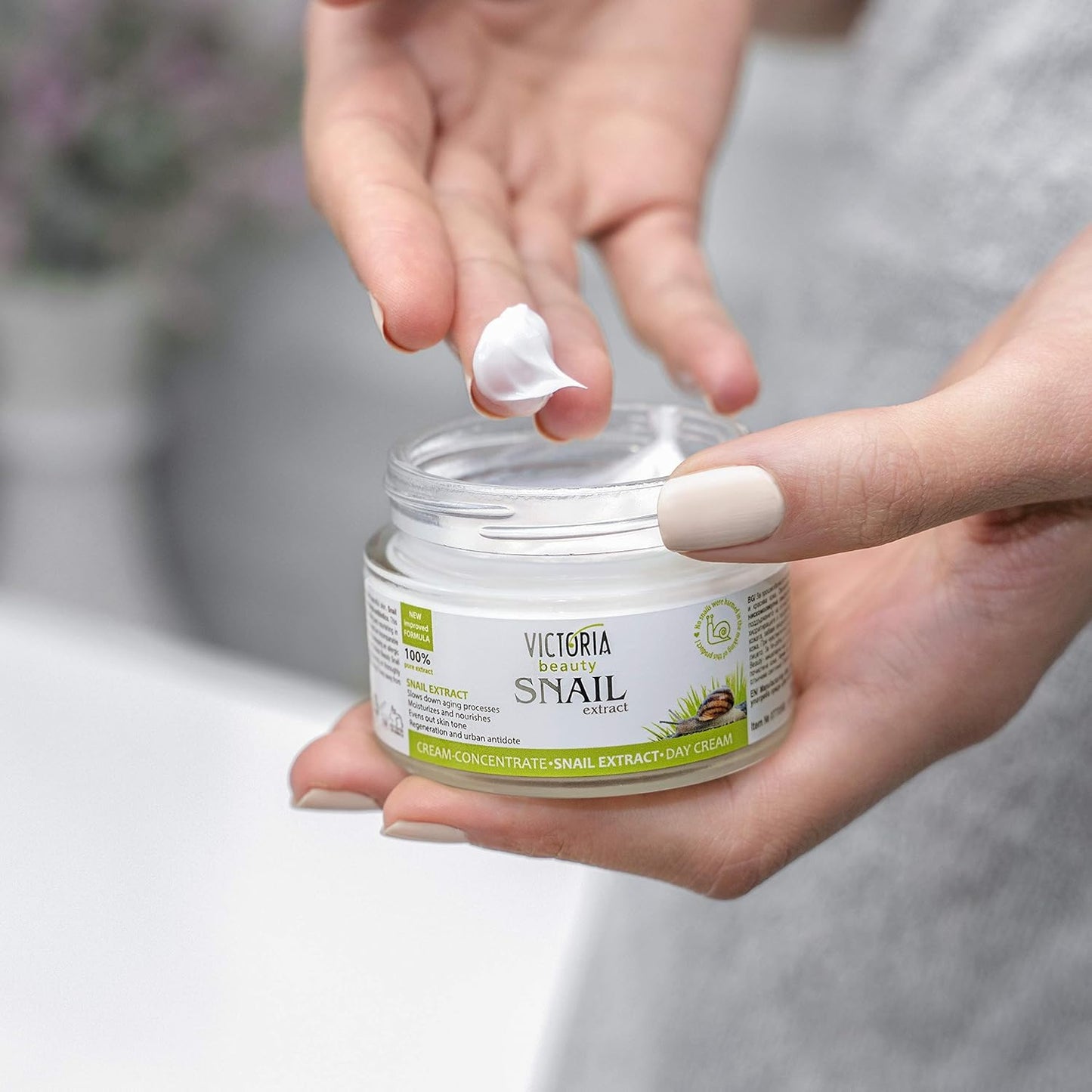 Victoria Beauty Schneckenschleim Creme Mit Hyaluron Und Collagen, Schneckencreme Gegen Falten Und Augenringe, Gesichtscreme Für Frauen Und Männer, Wirkame Gesichtspflege, Snail Cream Moisturizer, 50Ml