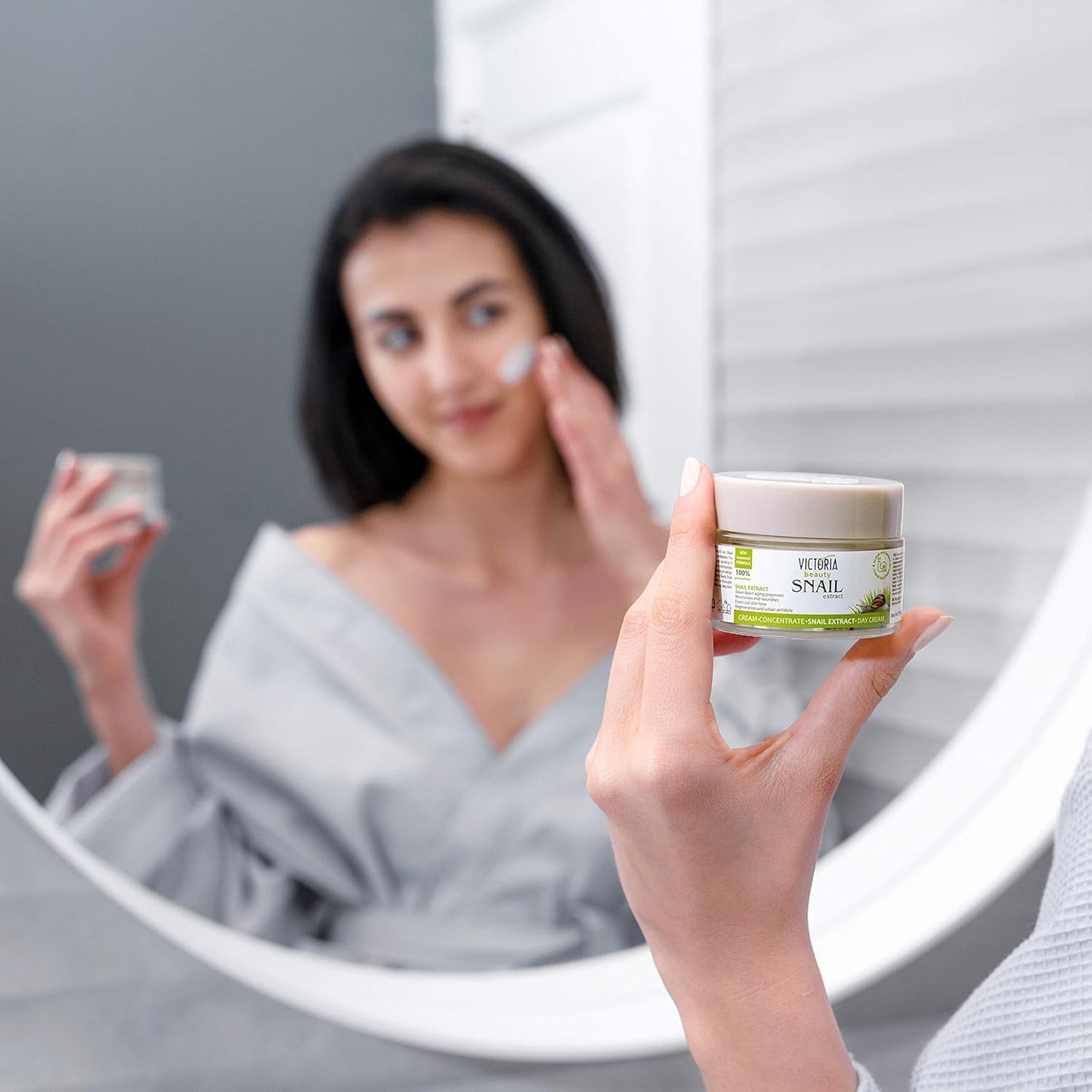 Victoria Beauty Schneckenschleim Creme Mit Hyaluron Und Collagen, Schneckencreme Gegen Falten Und Augenringe, Gesichtscreme Für Frauen Und Männer, Wirkame Gesichtspflege, Snail Cream Moisturizer, 50Ml